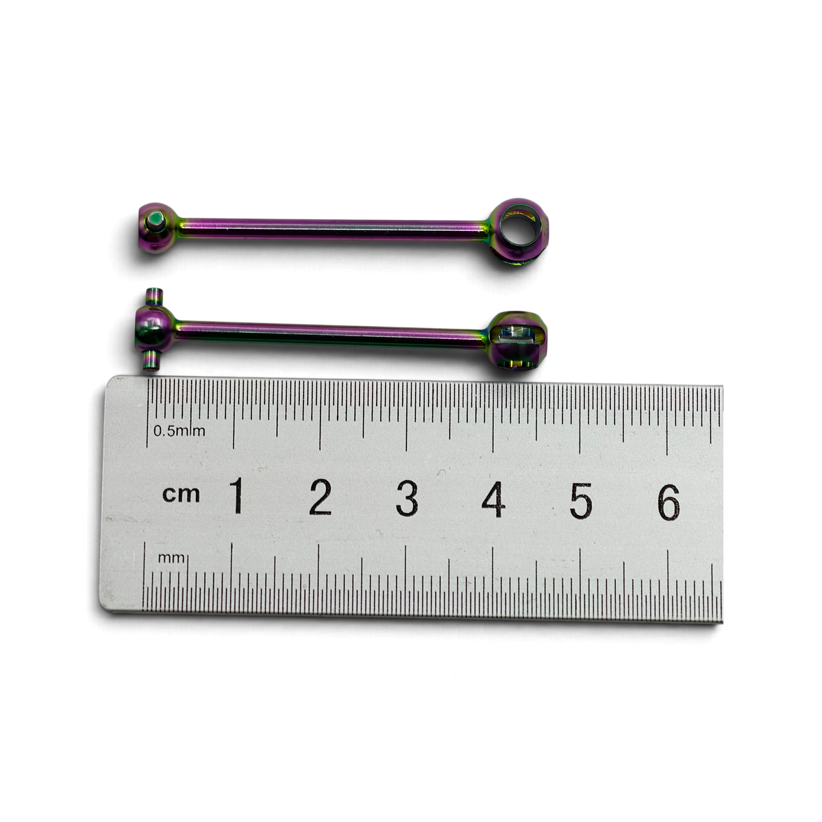 Cardans SR en titane RhinoRacing, CVD 42/44/46 mm, visible avec finition en titane brillant, pour véhicules de course.