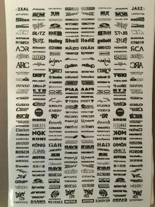 Autocollants sponsor Black Drift Stickers en noir, illustration de différents logos et motifs pour véhicules de drift.