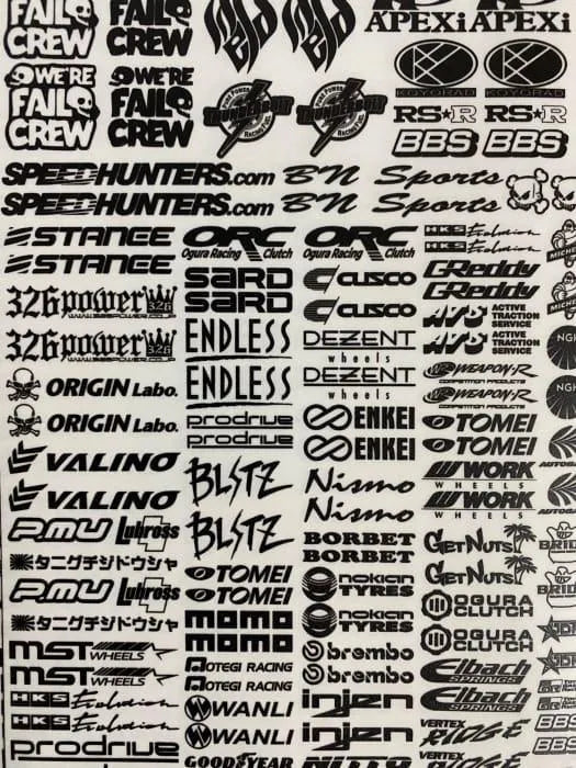Autocollants sponsors petits de la marque Black Drift Stickers, collection de 15 stickers noirs pour voitures et accessoires.
