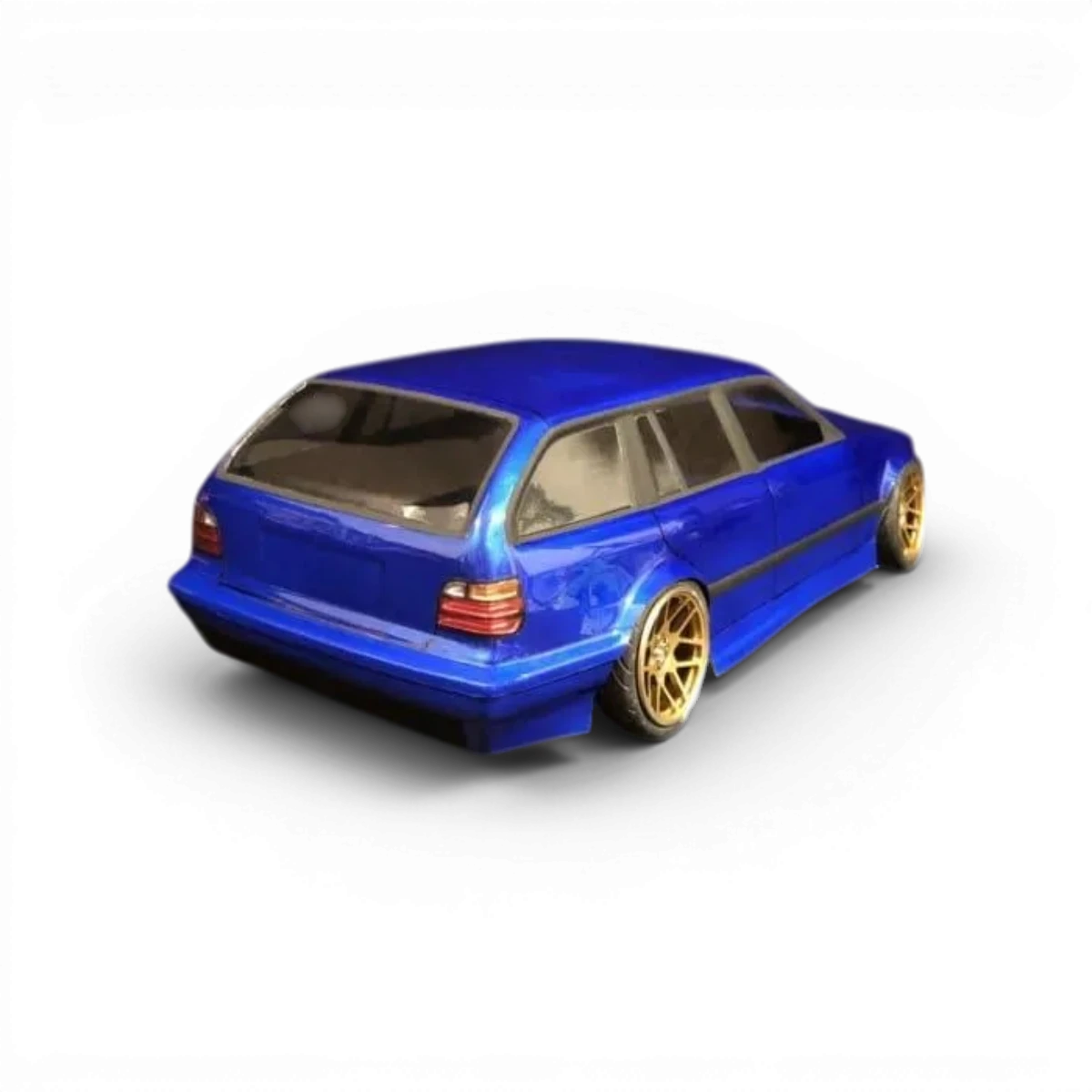 Carrosserie de voiture BMW E36 Touring, modèle wagon, en plastique pour RC de la marque Aplastics RC, vue de côté.