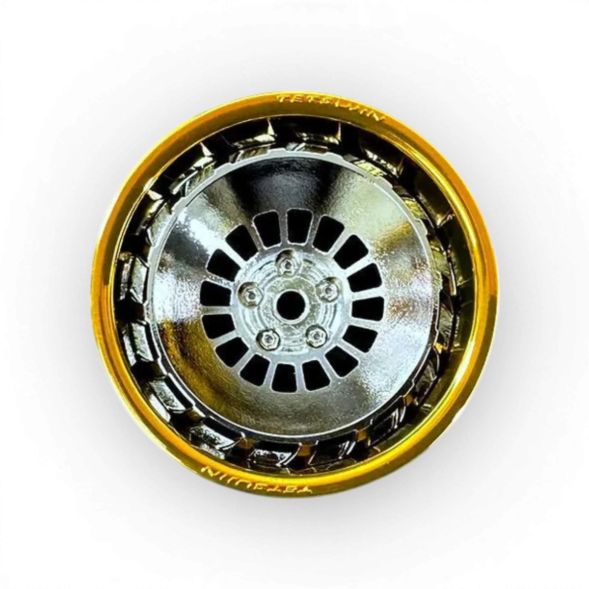 Roues Tetsujin Bowler Chrome en chrome brillant, design moderne pour skateboard ou cruiser, visible sur l'image.