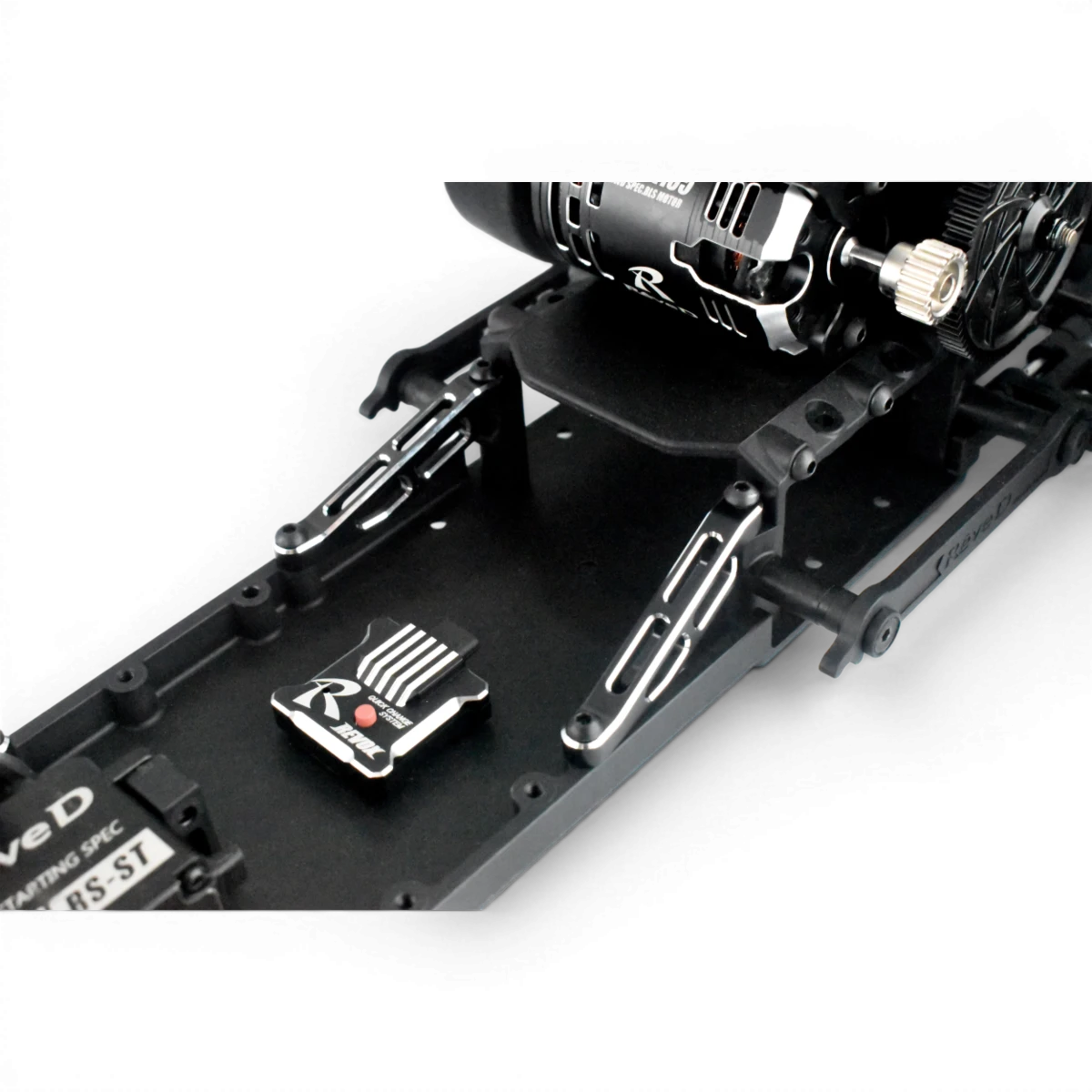 Bras de renfort en aluminium pour châssis RDX, pièce de renforcement robuste de Team Reve D en finition durable.