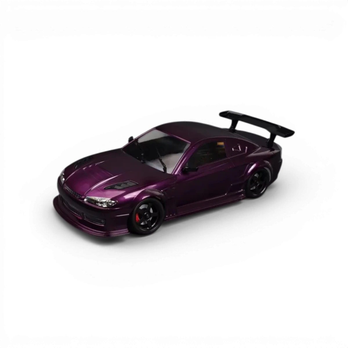 Carrosserie S15 Drift HOBBYTECH avec aileron, support LED, cache vitre et stickers pour voiture RC.