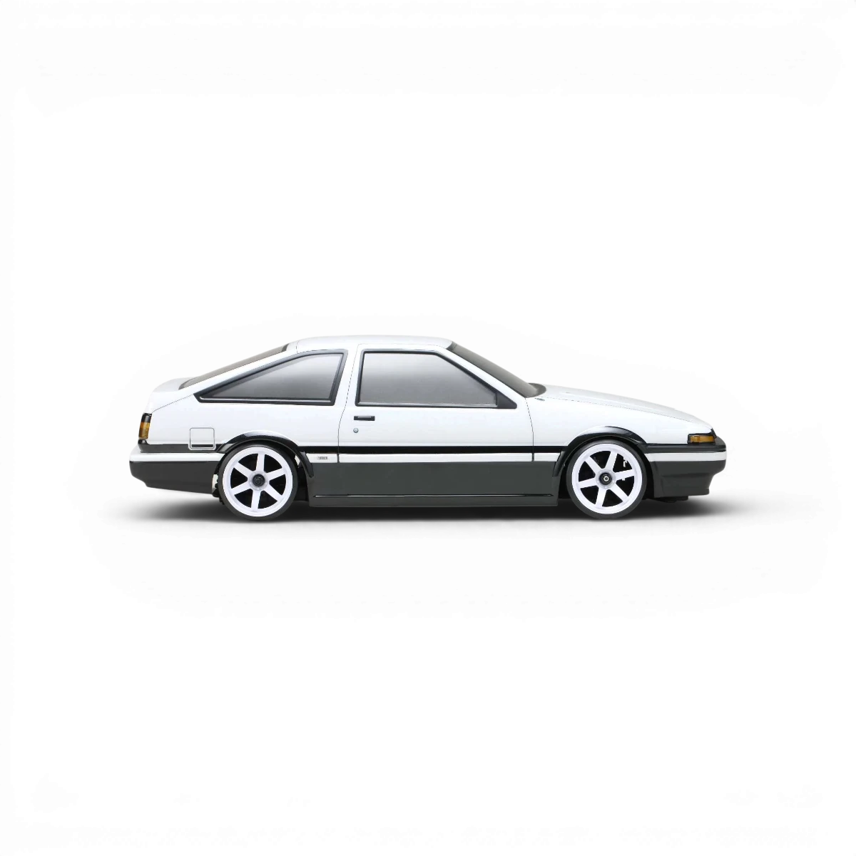 Carrosserie Toyota AE86 Trueno T3 de Team Yokomo, détail de la carrosserie pour voiture RC.