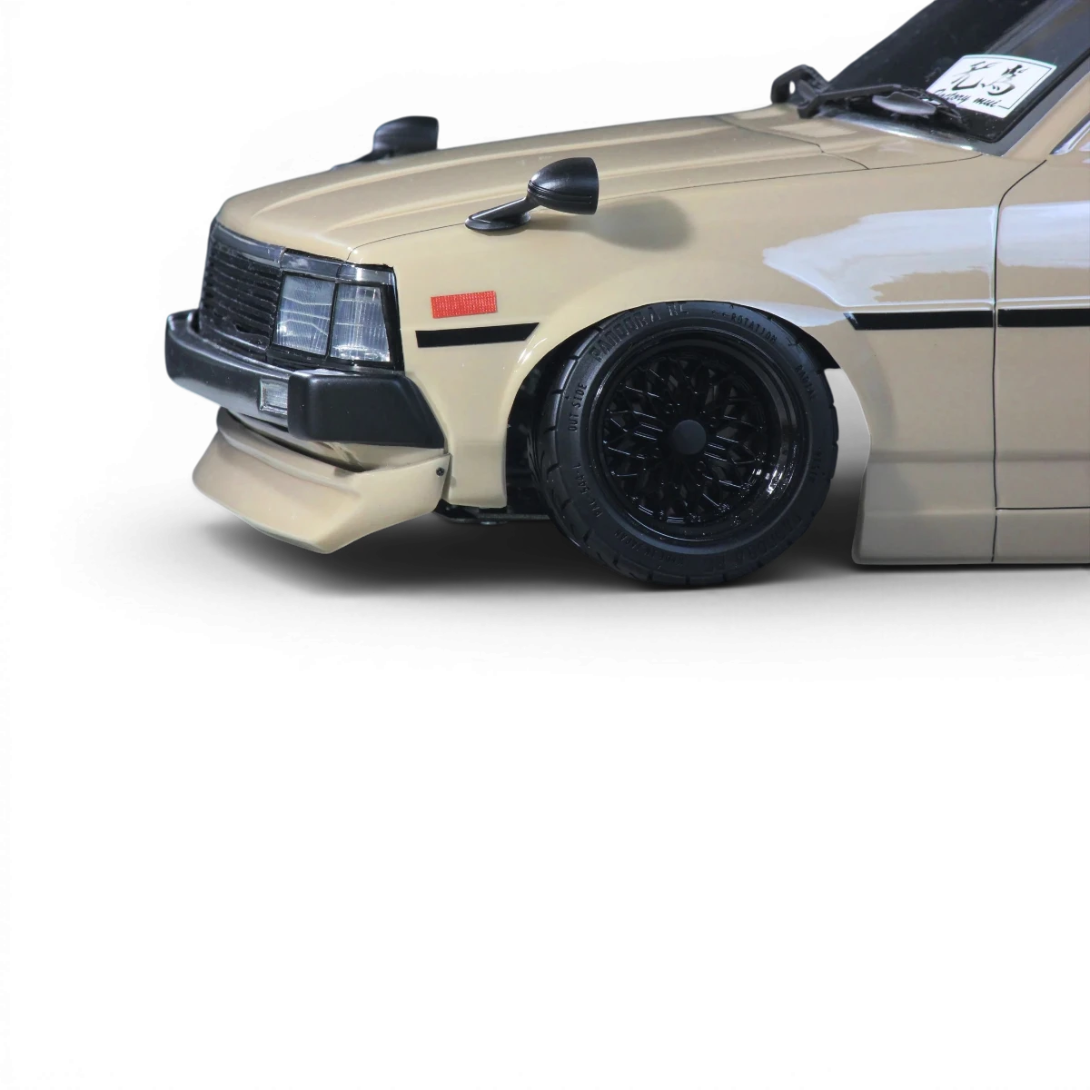 Carrosserie Toyota Corolla KE70 Pandora RC, modèle de voiture radiocommandée, vue de face avec détails de la carrosserie.
