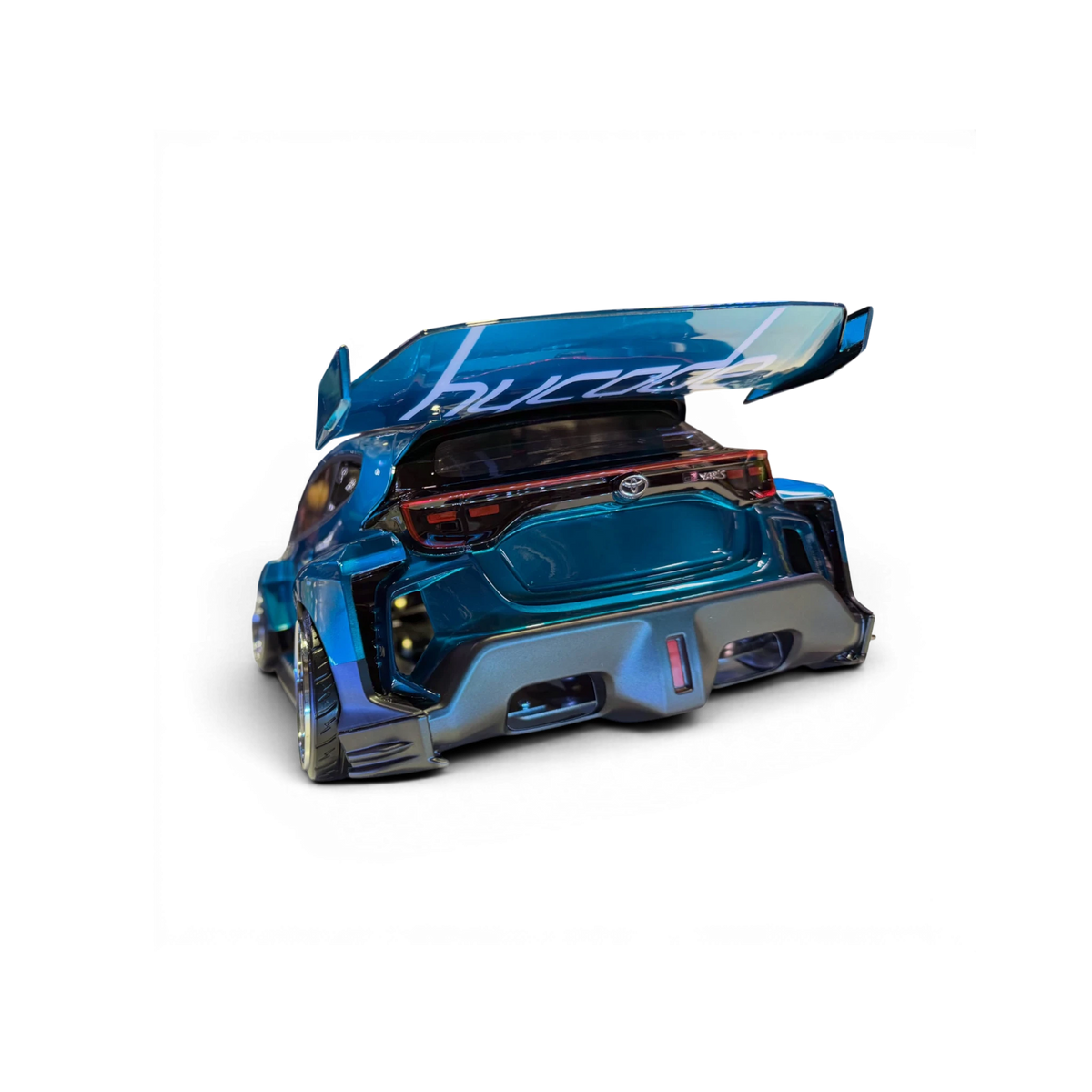 Carrosserie Toyota Yaris Hycade Addiction RC Design, design détaillé pour voiture RC, modèle de carrosserie pour Yaris hybride.