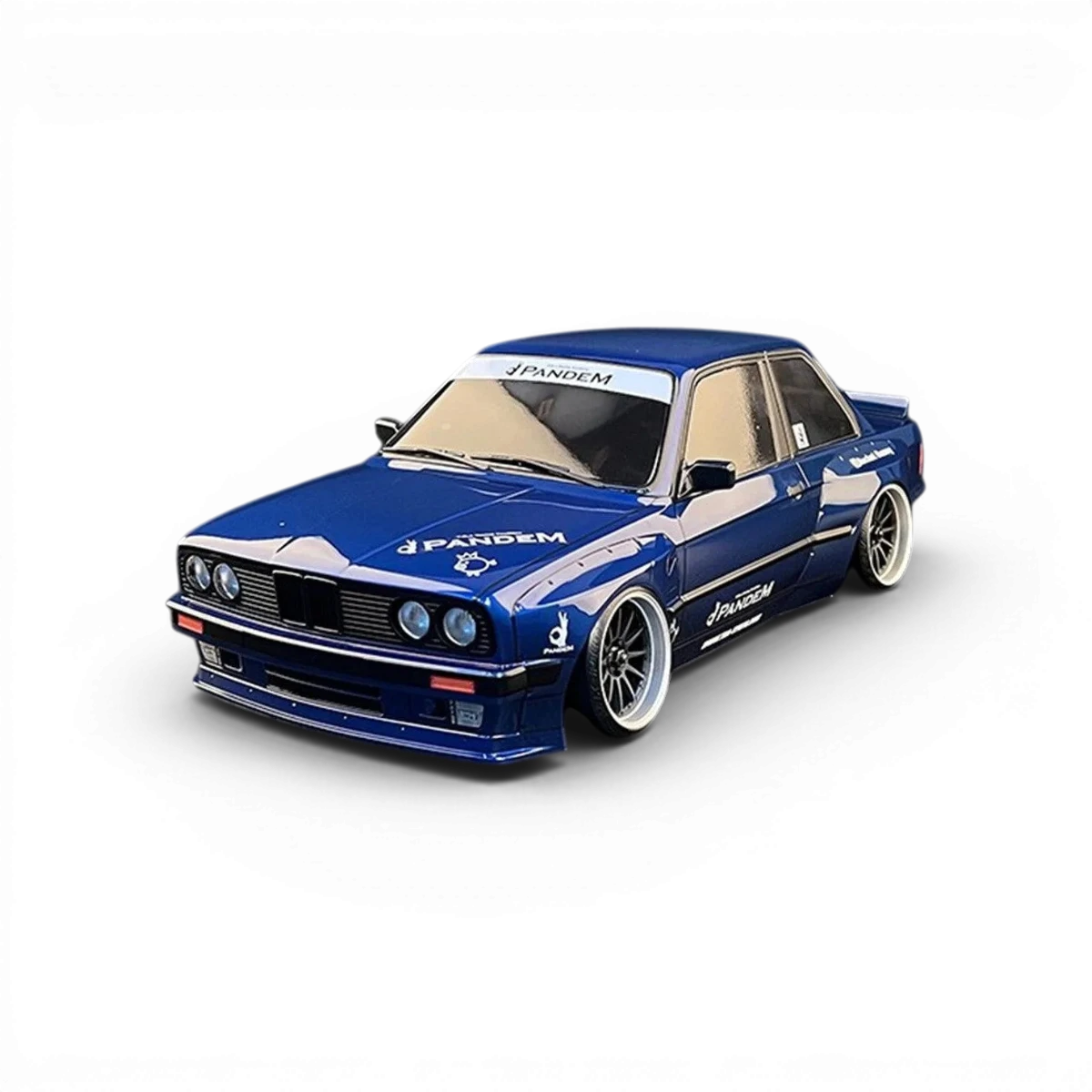 Carrosserie E30 RB de Max Speed Technology, design détaillé pour voiture RC, en plastique noir avec motifs rouges.
