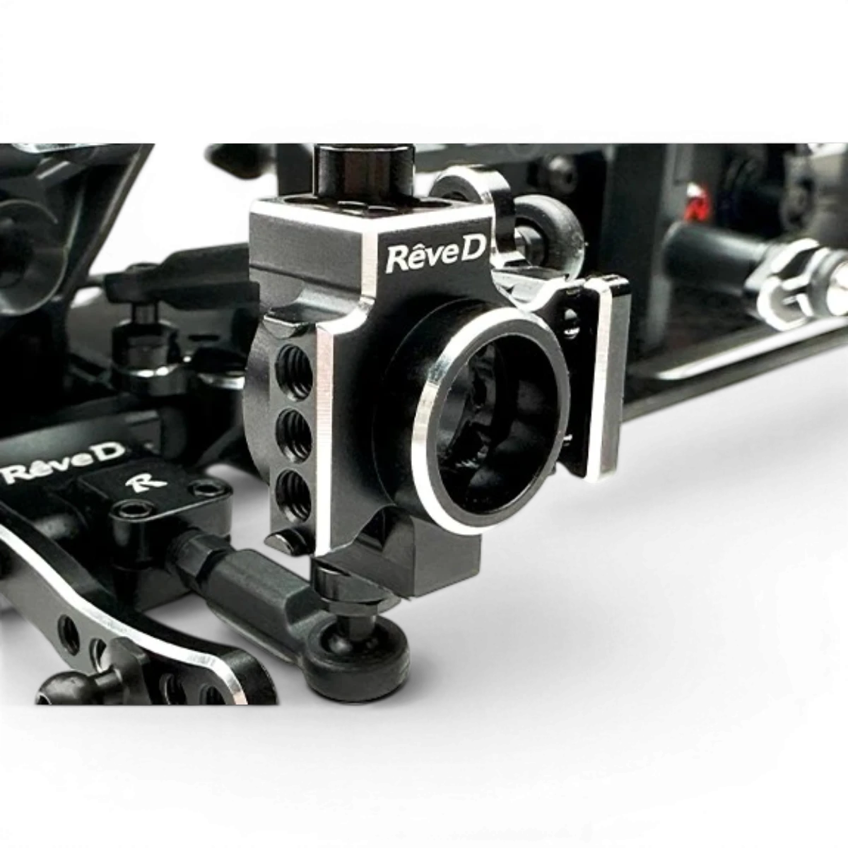 Fusée arrière droite pour voiture RC Drift de la marque Team Reve D, pièce de rechange en plastique noir.