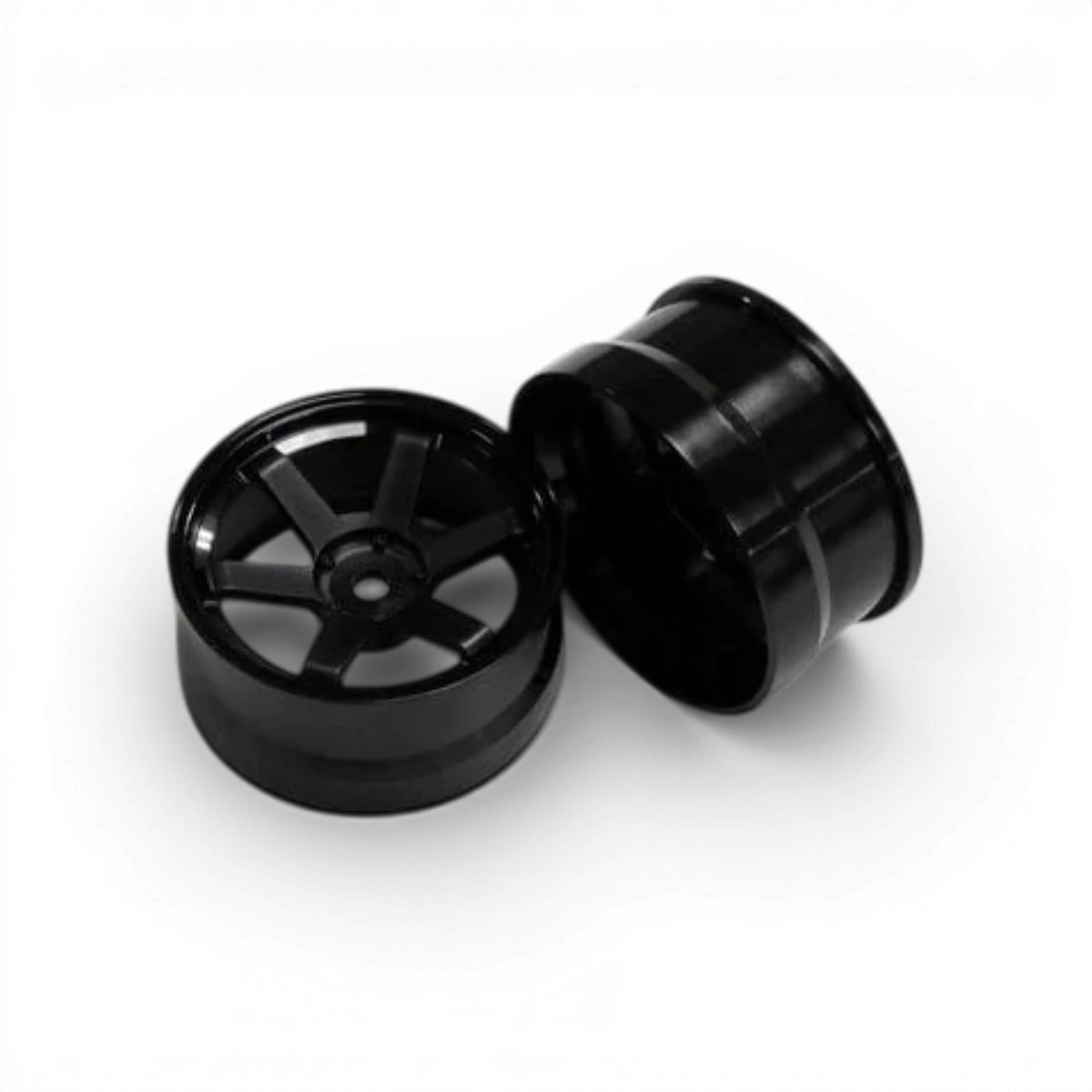 Jantes 37 Kai wheel noir avec décalage +5 de la marque SHIBATA, vue en gros plan sur le design et la finition.