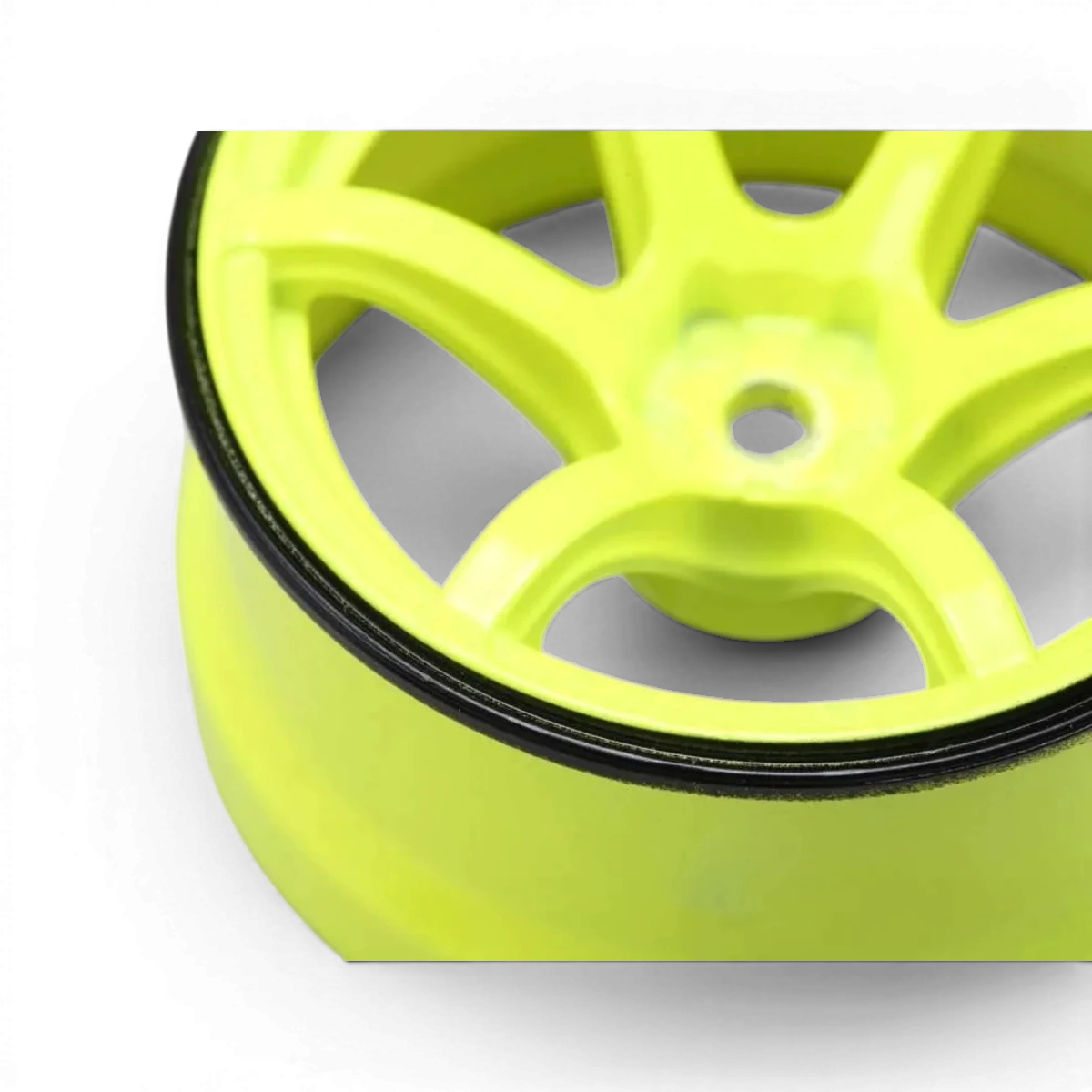 Jantes 6 branches HIGH TRACTION Offset 6 jaunes fluo pour voitures RC, marque Team Yokomo, vue de face.