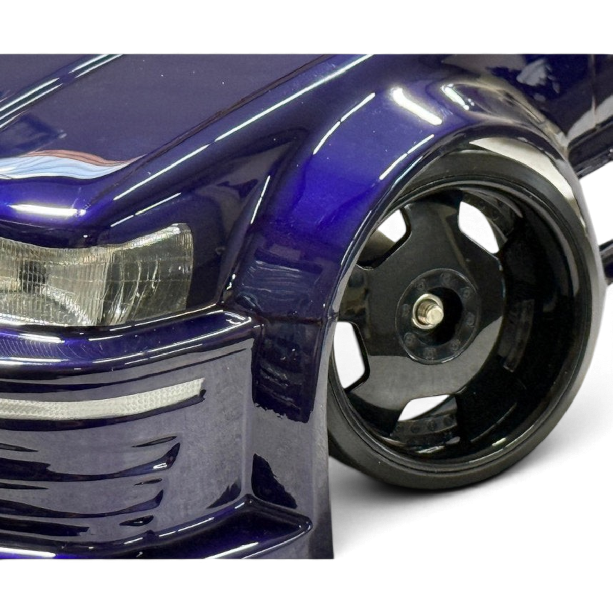 Jantes RIMS EURO BIPPU VIP DISH 1/10 en noir brillant avec offset de 8 mm, fabriquées par HAYASHI GARAGE.