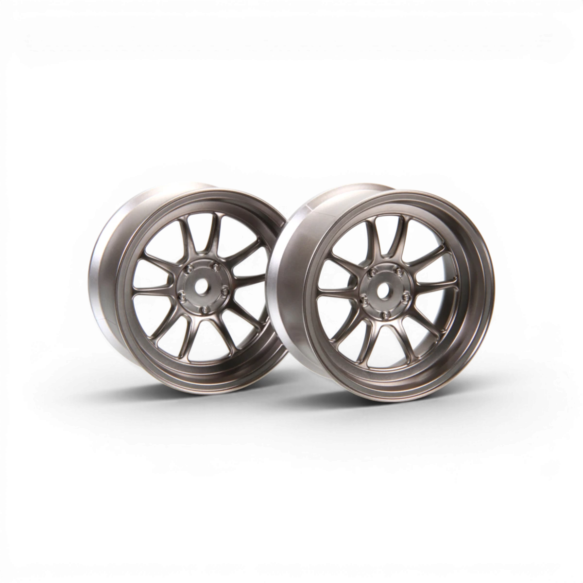 Jantes Shiba Wheel G23 Offset +5 en gris titane, roues de marque SHIBATA avec design moderne et finition élégante.