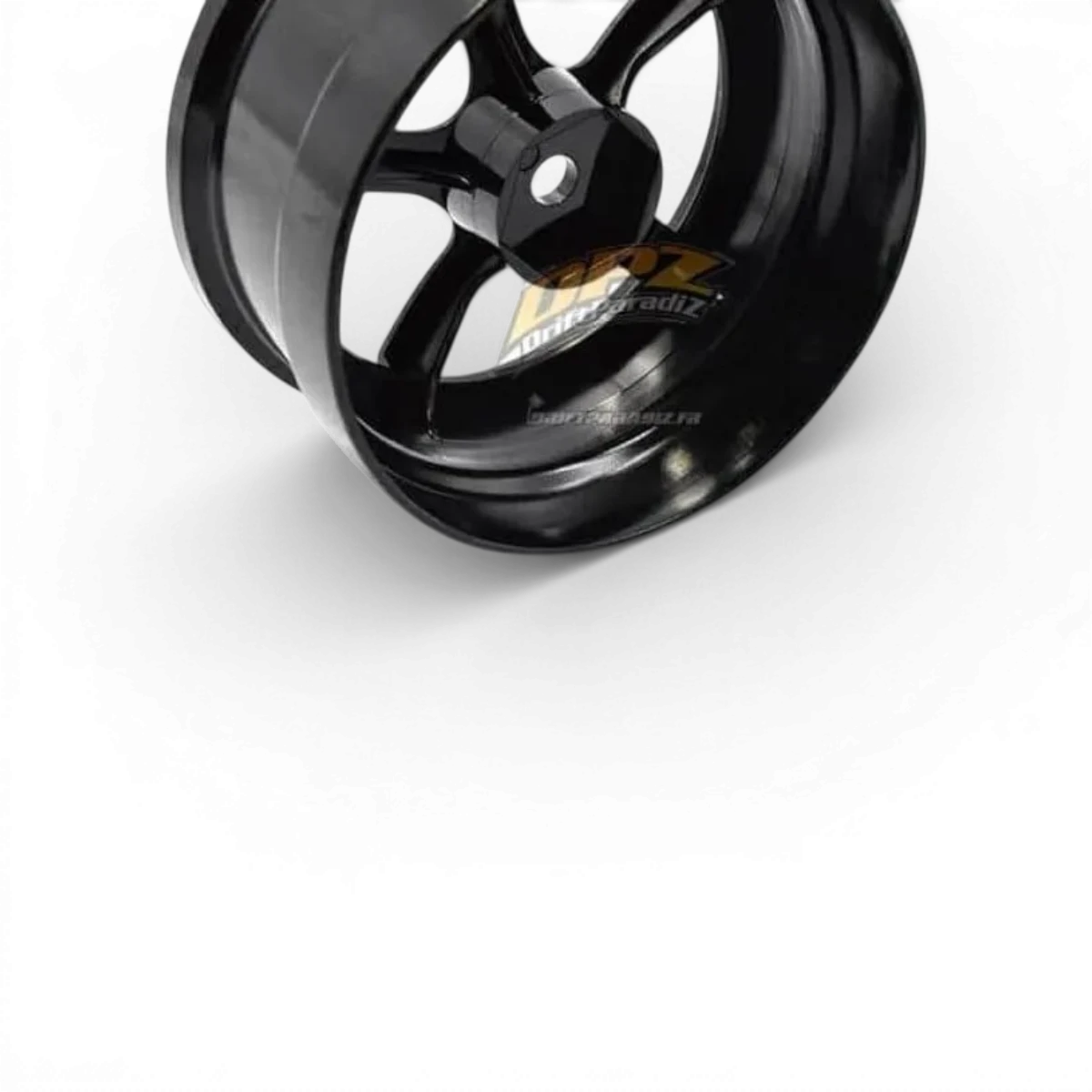 Jantes UL12 Offset 8mm noires de Team Reve D, roues en alliage avec finition noire, vue en gros plan.