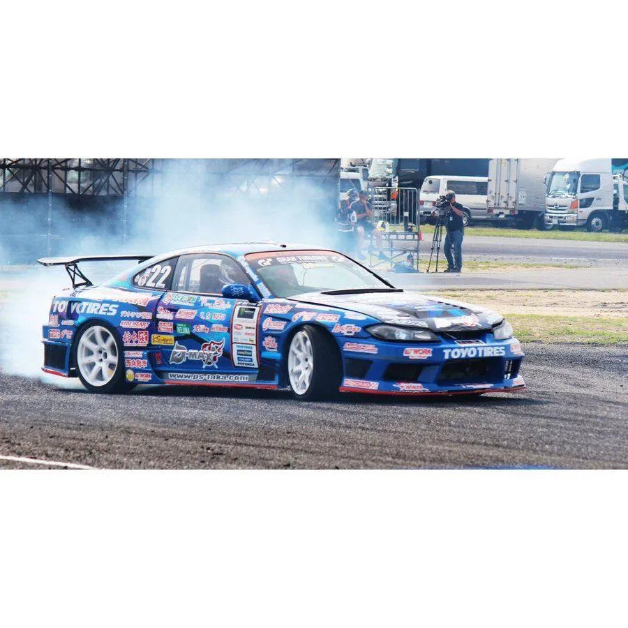 Kit de décoration semi Tanaka D1 GP pour Nissan S15, personnalisé par PS-Taka, visible avec détails de design et couleurs.