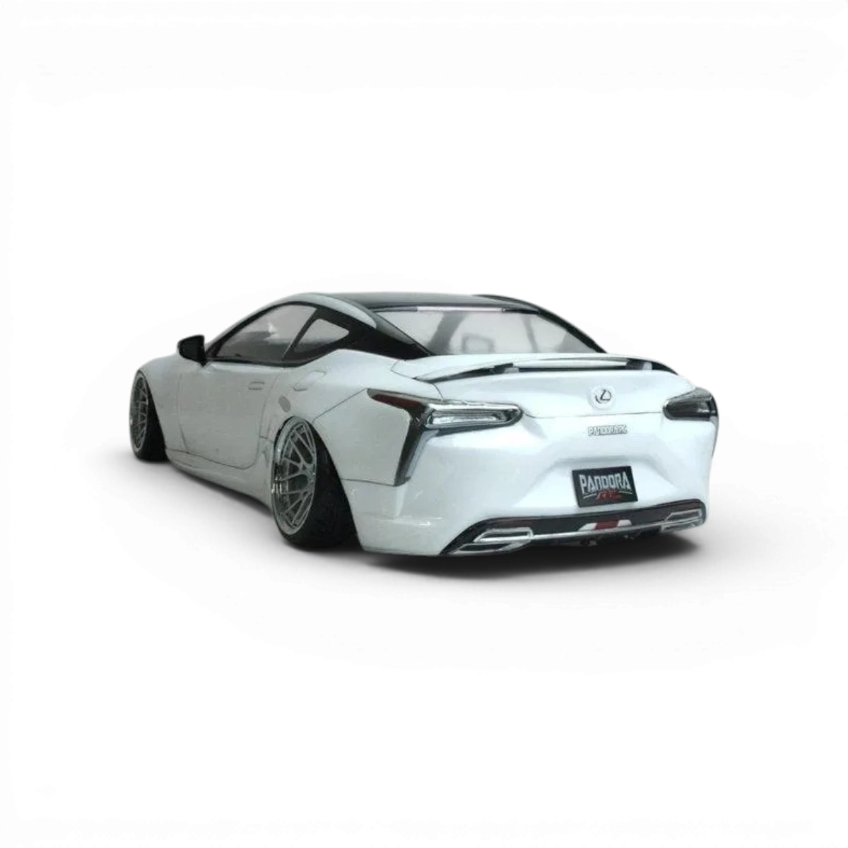 Voiture de carrosserie Lexus LC Pandora RC, modèle détaillé avec design élégant et finition précise visible sur l'image.