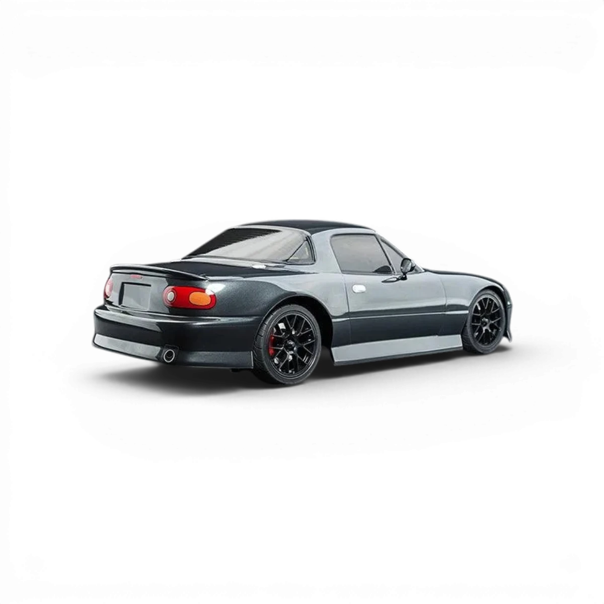 Carrosserie pour Mazda MX-5 de Max Speed Technology, vue de face avec détails de la peinture et des lignes du véhicule.