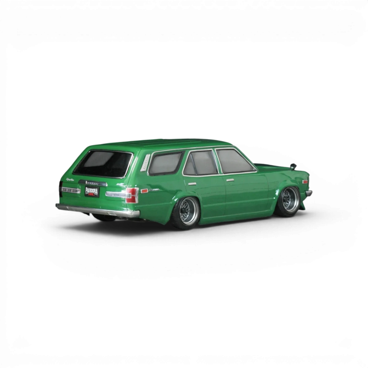 Voiture télécommandée Mazda RX-3 Savanna Sports Wagon Pandora RC, carrosserie détaillée avec design sportif et fidèle au modèle original.