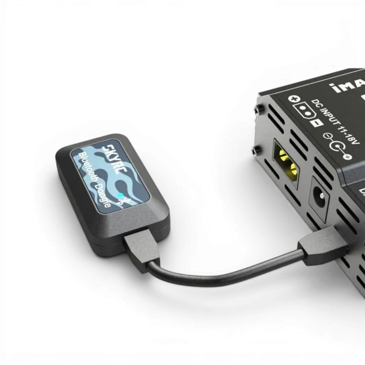 Module dongle Bluetooth SkyRc pour électronique, connectivité sans fil, compatible avec divers appareils électroniques.