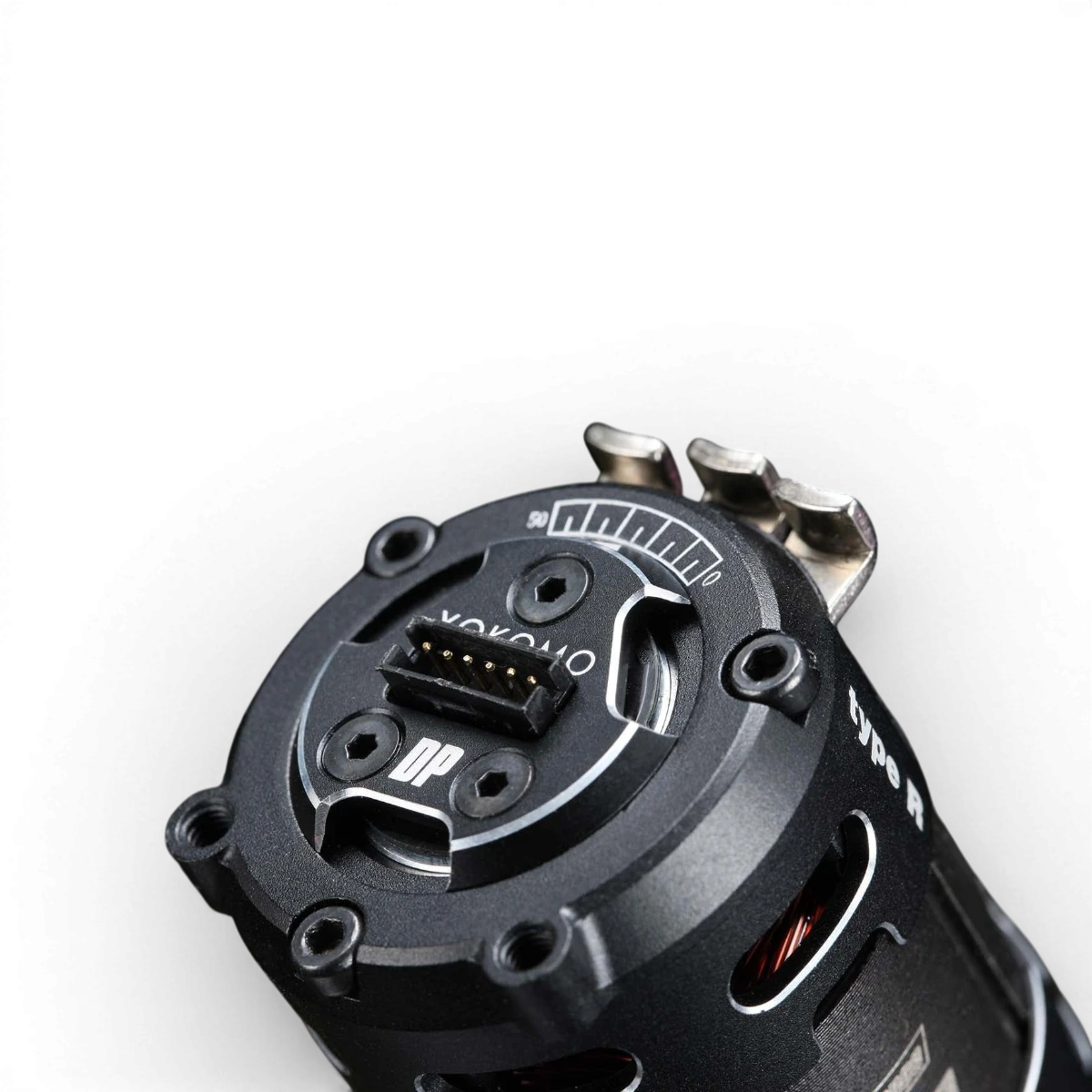 Moteur brushless 15.5T Racing Performer DX2 Type-R de Team Yokomo, vue de face avec détails du rotor et du boîtier électronique.