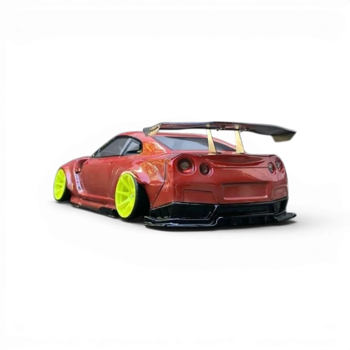 Carrosserie Nissan GTR R35 BLS de Pandora RC, détails de la carrosserie de voiture radiocommandée.