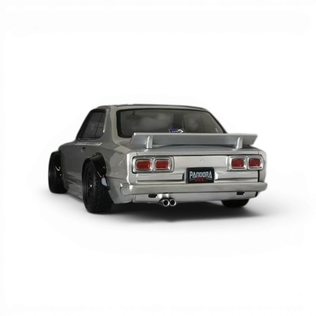 Modèle de voiture Nissan Skyline 2000GT-R KPGC10 en carrosserie réduit par Pandora RC, vue de face avec détails colorés