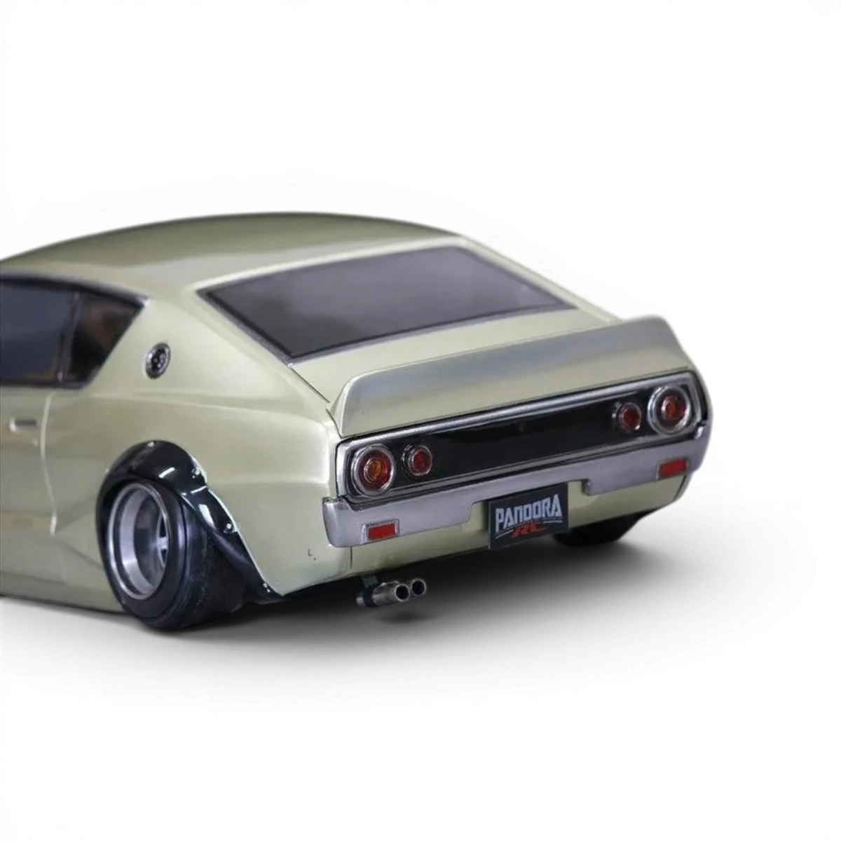 Modèle de carrosserie Nissan Skyline 2000GT-R KPGC110 personnalisé de Pandora RC, détail réaliste et peinturé avec précision.