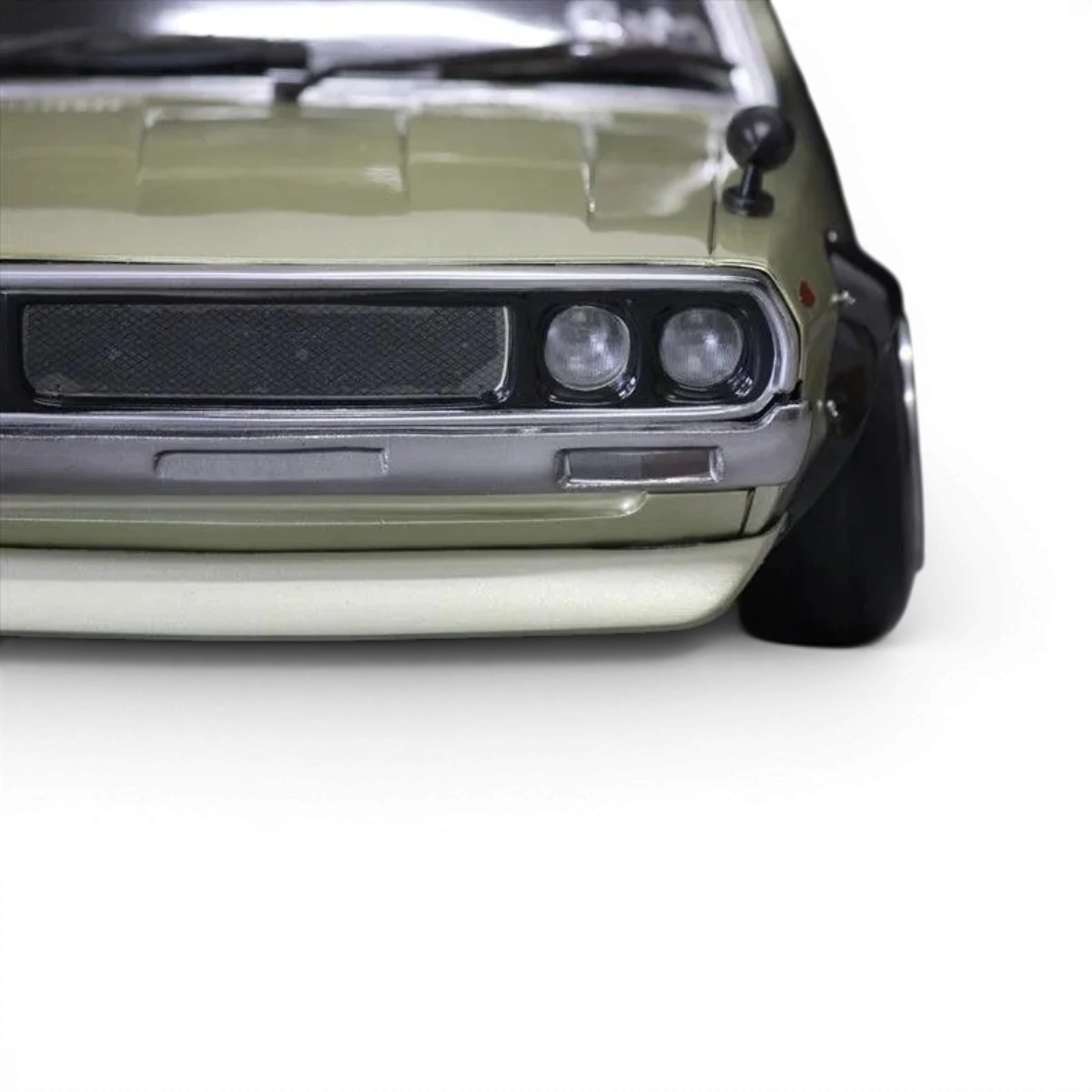 Modèle de carrosserie Nissan Skyline 2000GT-R (KPGC110) Custom de Pandora RC, détaillé et réaliste.