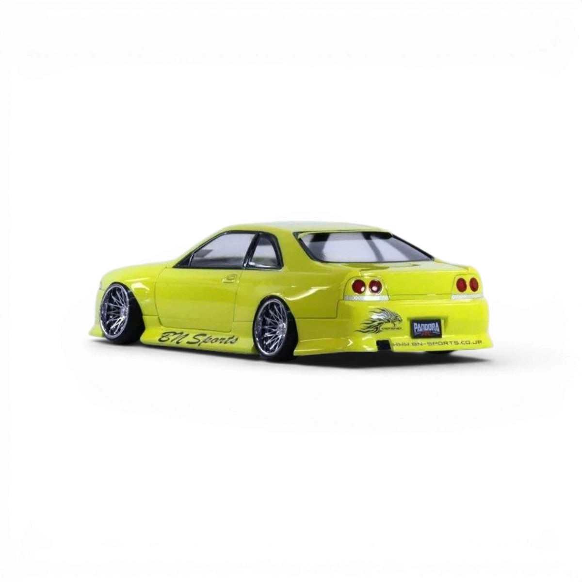 Carrosserie Nissan Skyline R33 BN Sports de Pandora RC, modèle détaillé pour voiture télécommandée, vue de face.