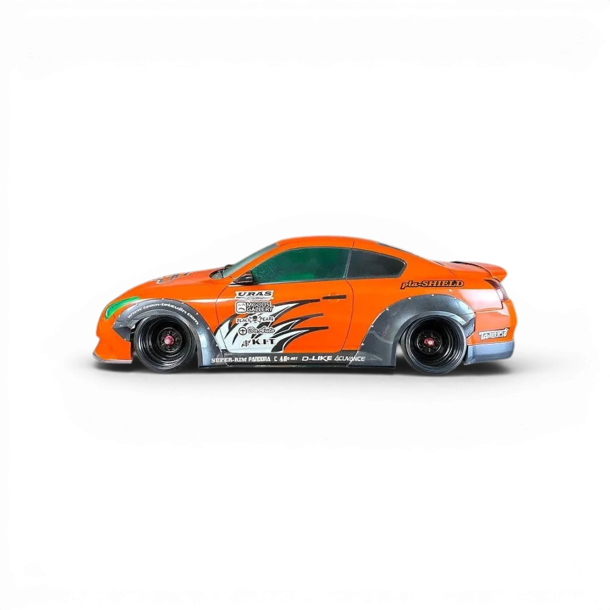 Carrosserie Nissan Skyline V36 LB☆performance Tetsujin, mise en scène avec détails de la carrosserie en plastique.