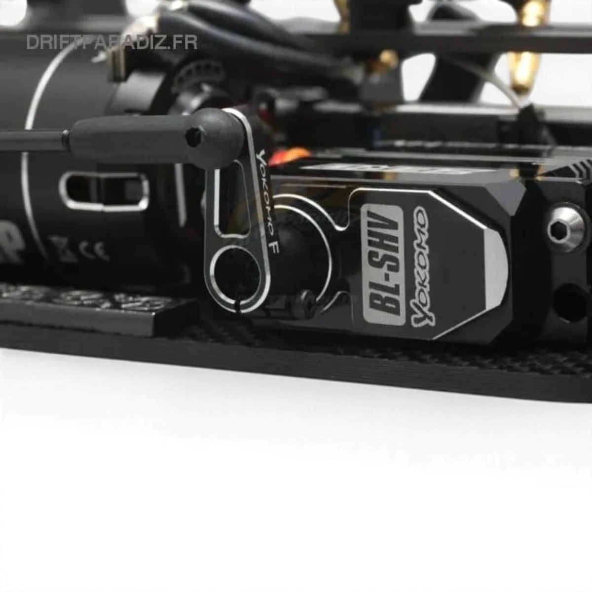 Palonnier pour servos 25T de 17mm de la marque Team Yokomo, pièce électronique pour modélisme RC.
