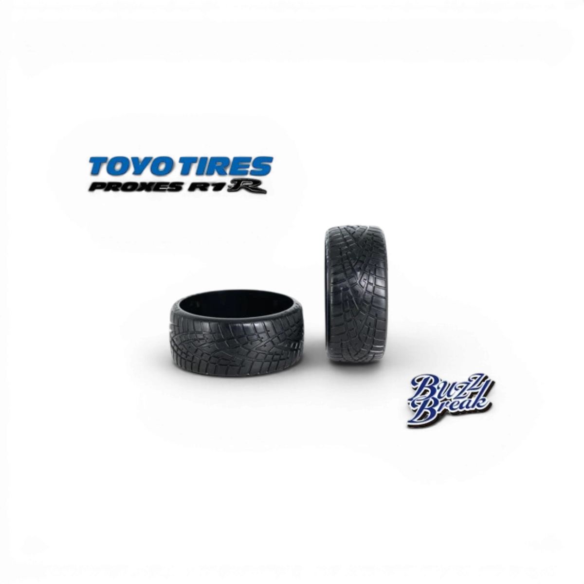Pneus drift Toyo Tires Proxes R1R de 26mm montés sur roues, visible en détail, marque BuzzBreak, pour performance en drift.