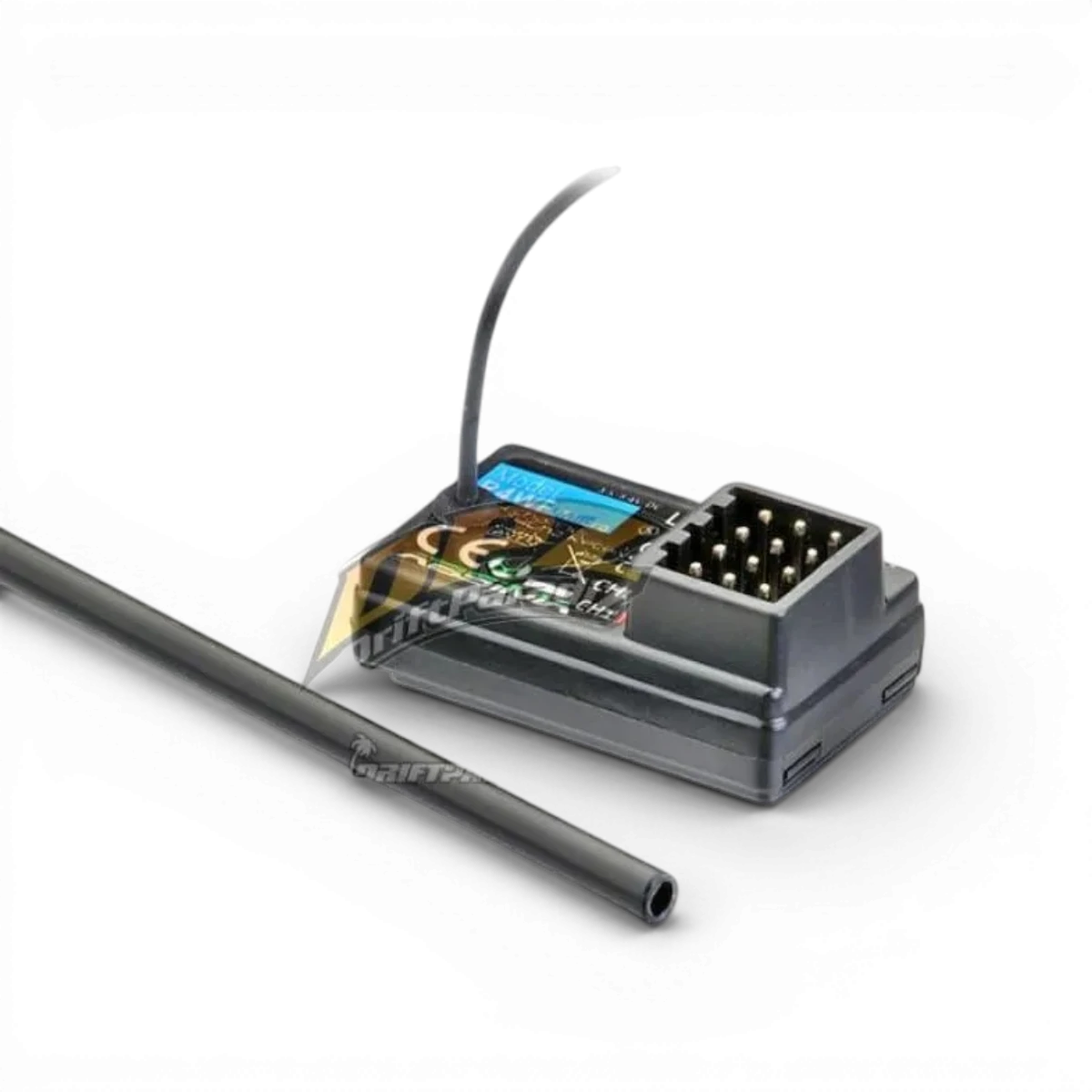 Radio électronique Absima CR4S et R4WP avec écran et commandes, vue frontale sur appareil de télécommande.
