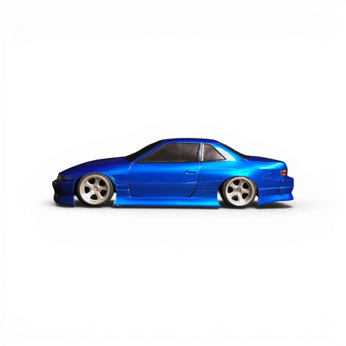 Carrosserie S13 Odyvia pour voiture RC Aplastics RC, finition précise et design réaliste pour voitures télécommandées.