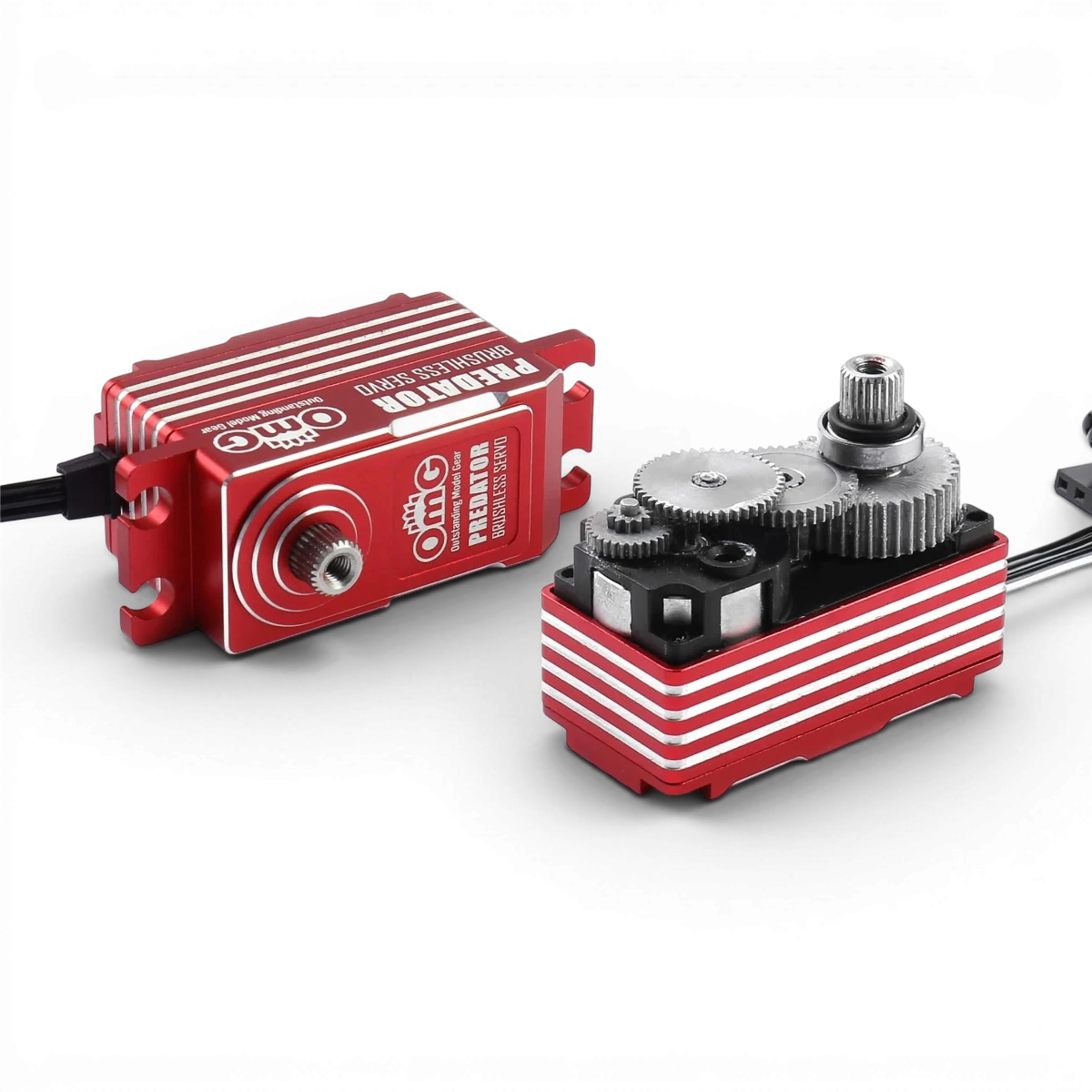 Servo D4 Predator omg, servo électronique brushless à profil bas et numérique pour modélisme RC, en fonctionnement.