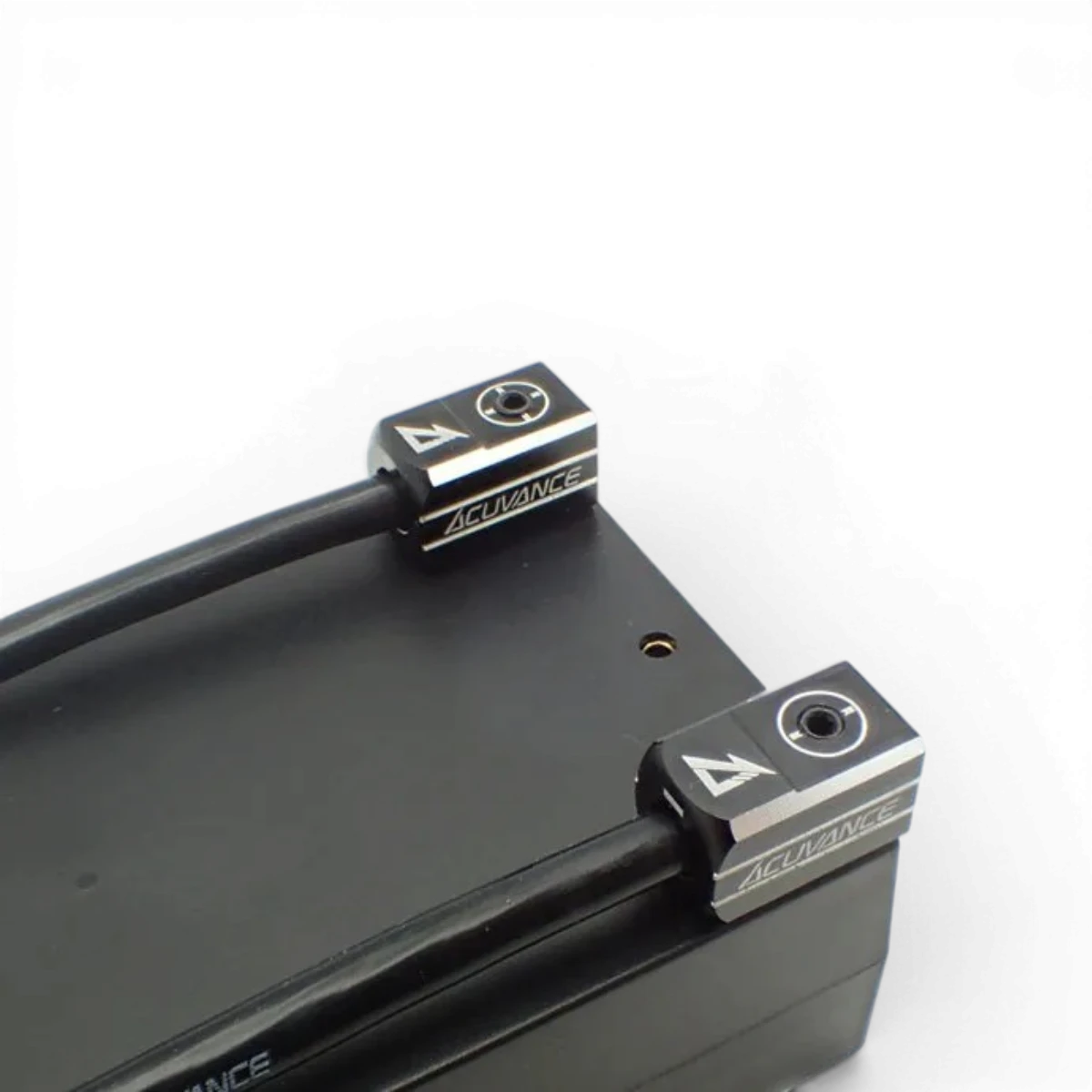 Ensemble de prises batterie PK 4mm avec dissipateurs en aluminium noir et rouge, pour électronique Acuvance.