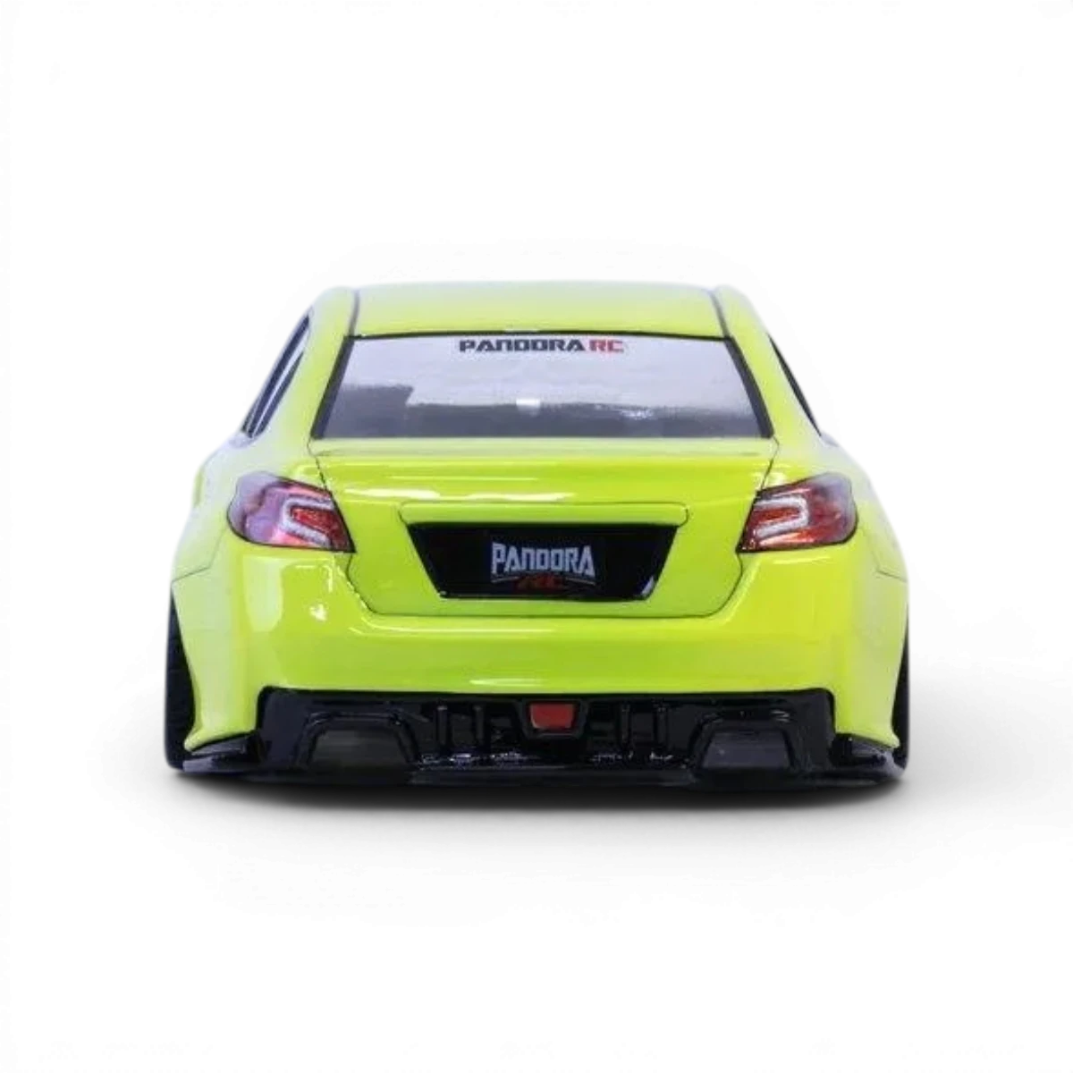 Carrosserie Subaru WRX STI Pandora RC, détail réaliste avec finition précise, modèle réduit de voiture sportive.