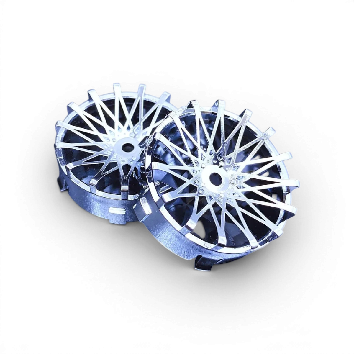 Centre de roue Super RIM Dahlia chrome Tetsujin, finition chromée brillante pour véhicules, avec détails précis et design élégant.