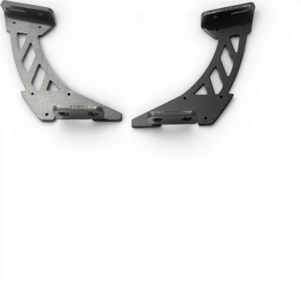 Support d’aileron en aluminium pour voiture, fabriqué par Metal Garage, conçu pour la customisation et la fixation de l’aileron.