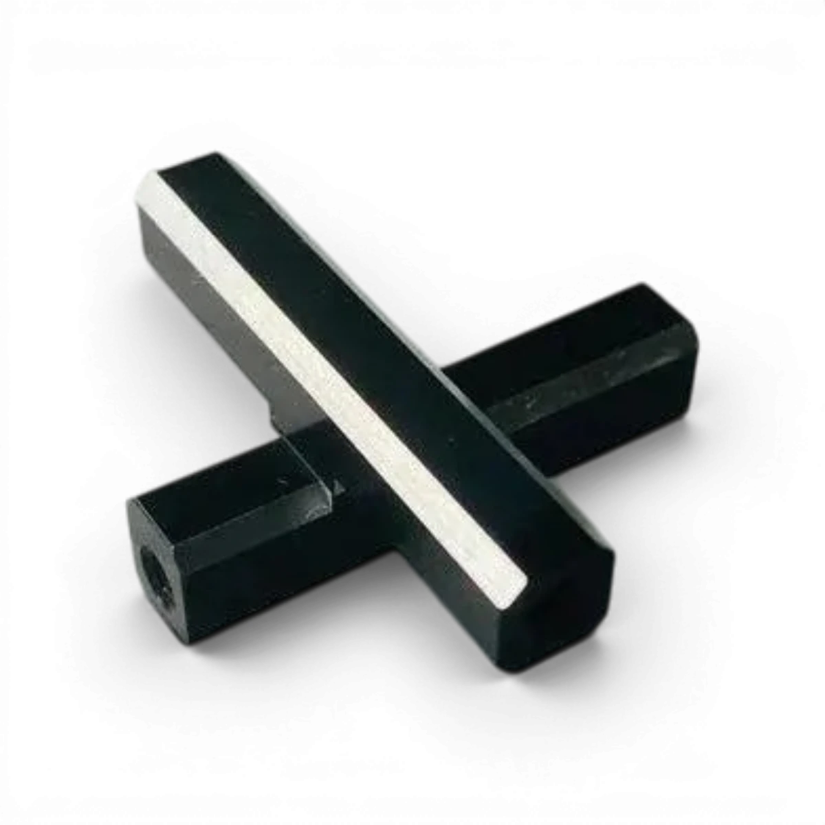 Support de pont supérieur arrière en aluminium pour D5MR, pièce détachée de la marque 3 Racing Sakura, robuste et léger.