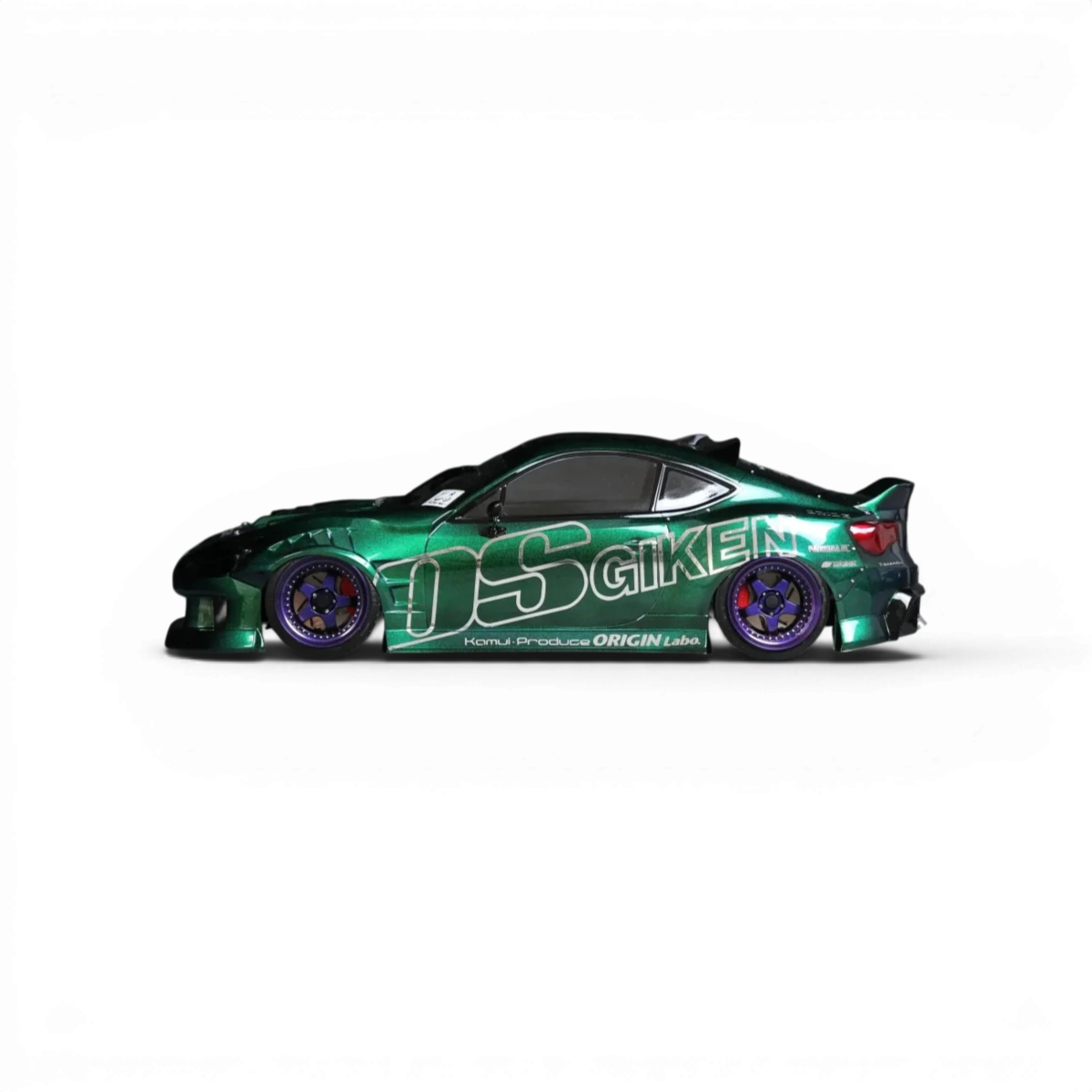 Carrosserie Toyota GT86 (ZN6) Drift Line Pandora RC, finition détaillée, vue de face avec motifs de drift et design réaliste.