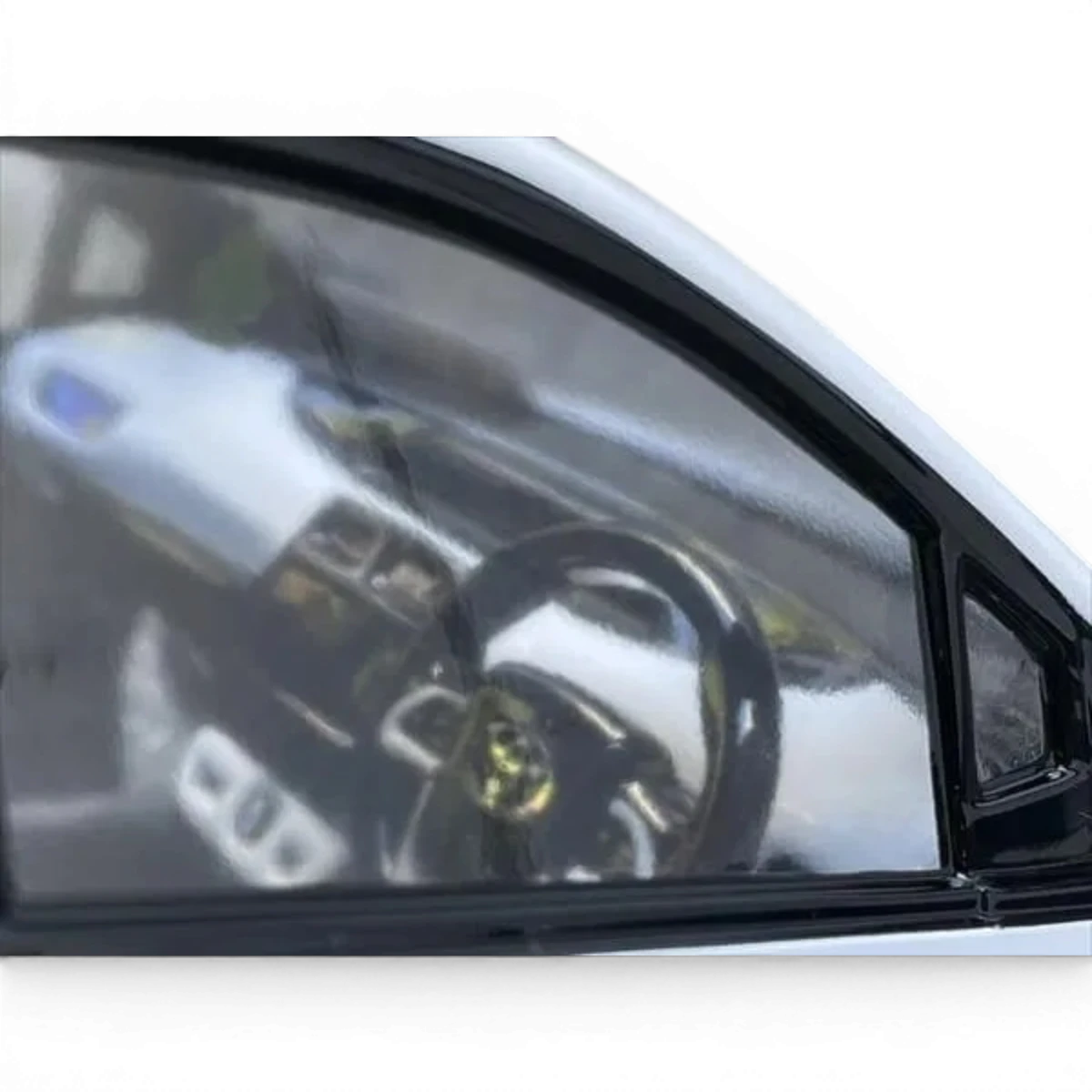 Carrosserie pour Toyota Prius ZVW50 Pandora RC, finition détaillée avec peinture et design réaliste.