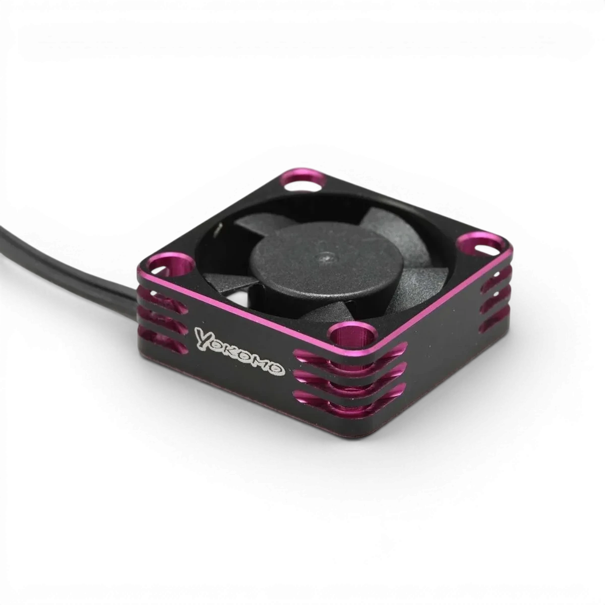 Fialový hliníkový ventilátor 30 mm pro elektroniku, značka Team Yokomo, s hliníkovými lopatkami a kompaktním designem.