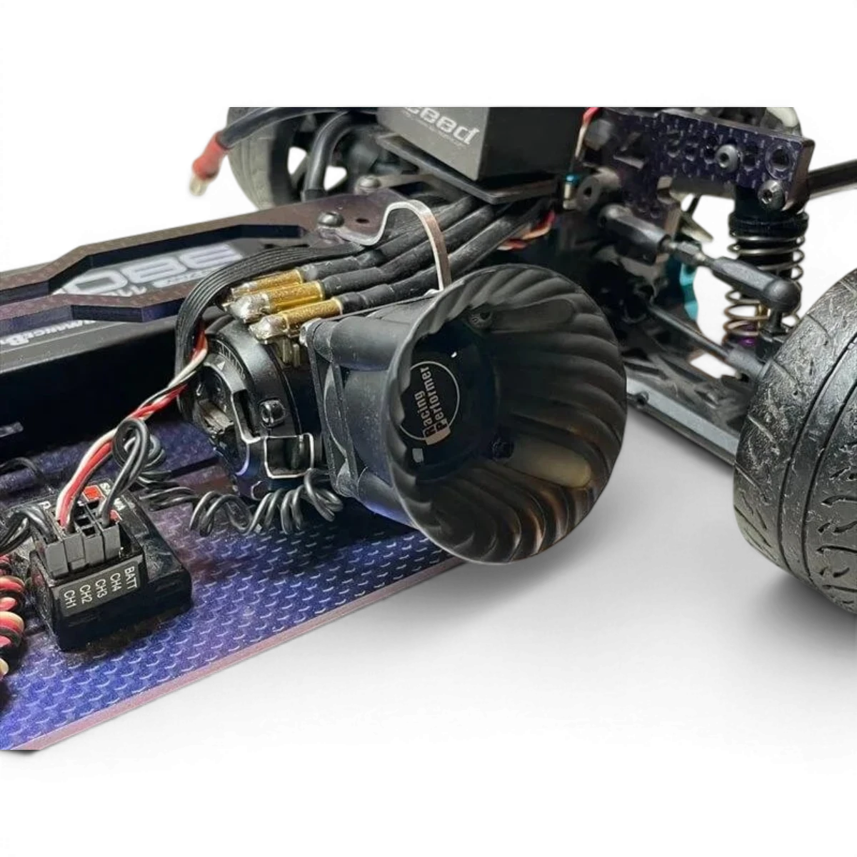 Entonnoir d'air en spirale Pandora RC pour modèles RC, en plastique noir avec motif en spirale, conçu pour la ventilation.