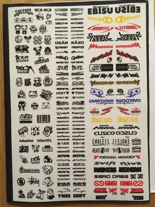 Sponzorské samolepky 35 od Black Drift Stickers, černý design pro přizpůsobení vozidel nebo příslušenství.