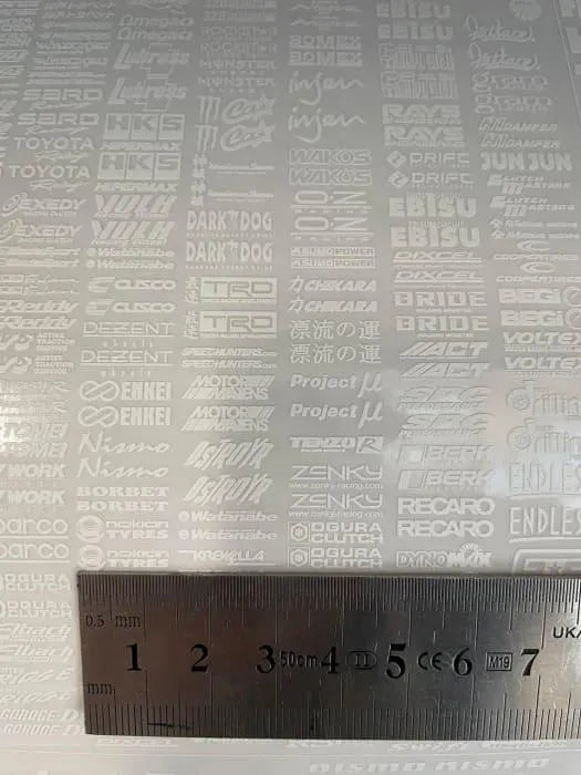 Autocollants sponsors petits de la marque Black Drift, 7 stickers noirs avec logo de drift, pour personnaliser véhicules.