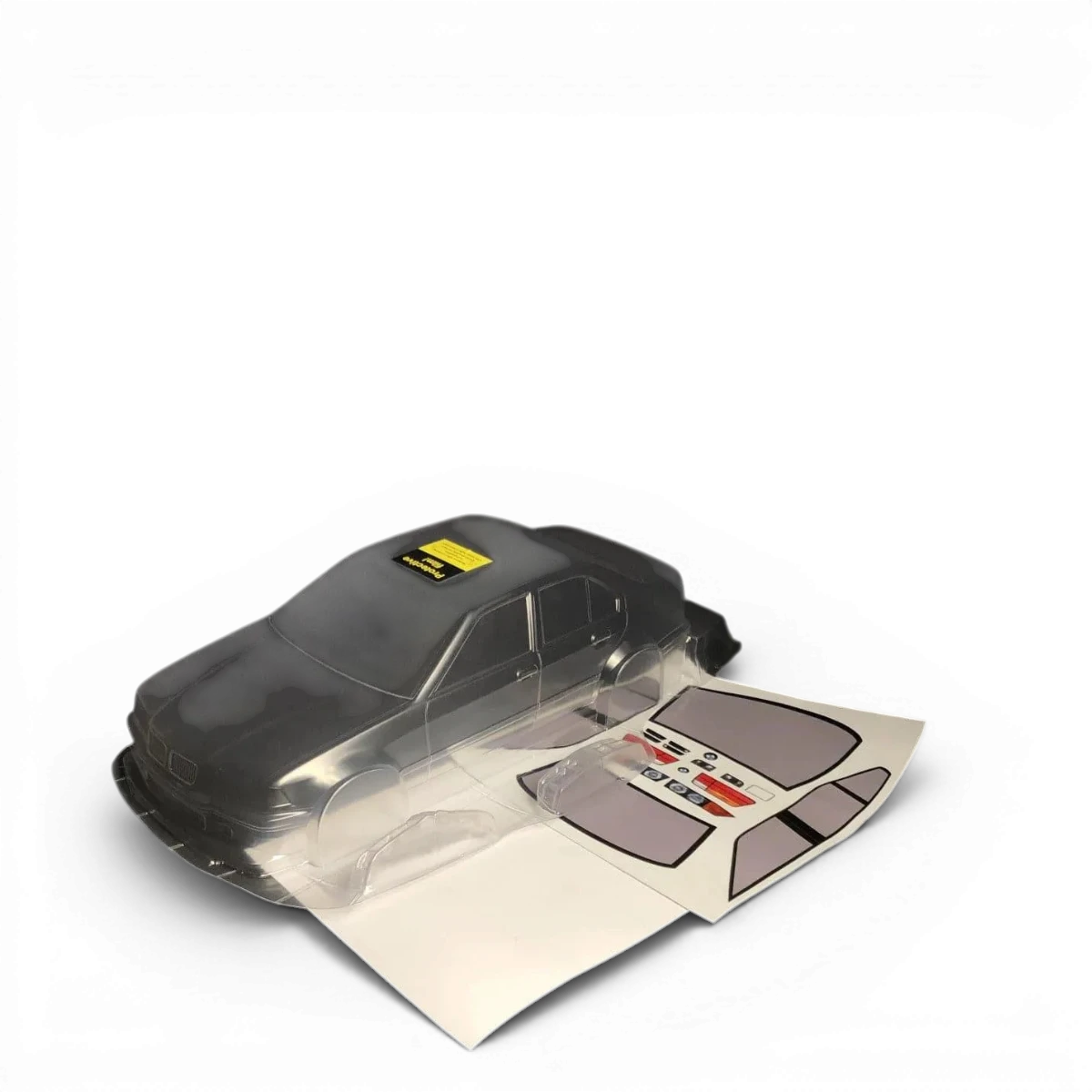 Carrosserie BMW E36 Sedan en plastique pour modèle RC, fabriquée par Aplastics RC, vue de face avec détails de la carrosserie.