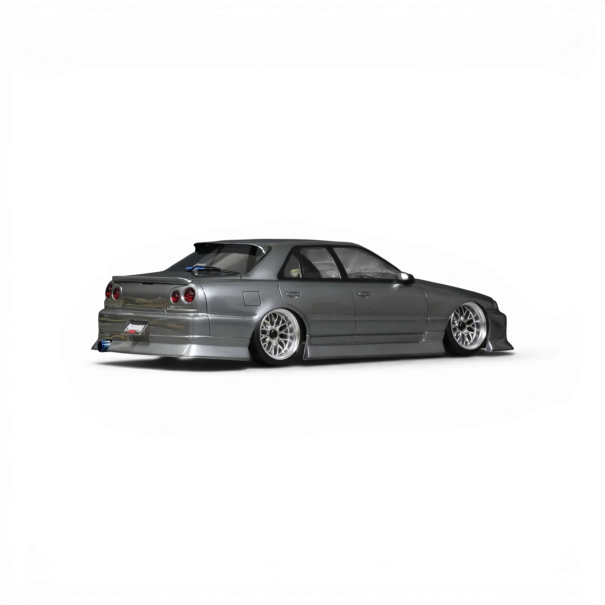 Carrosserie Nissan Skyline ER34 4 portes de Pandora RC, modèle pour voiture télécommandée, vue de face avec détails de la carrosserie