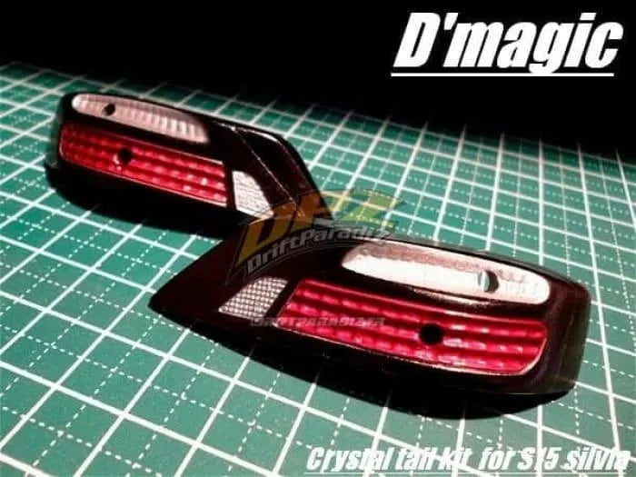 Kit de queue en cristal pour S15 Silvia, personnalisé par D-magic JP, visible avec pièces en cristal et détails de la carrosserie.