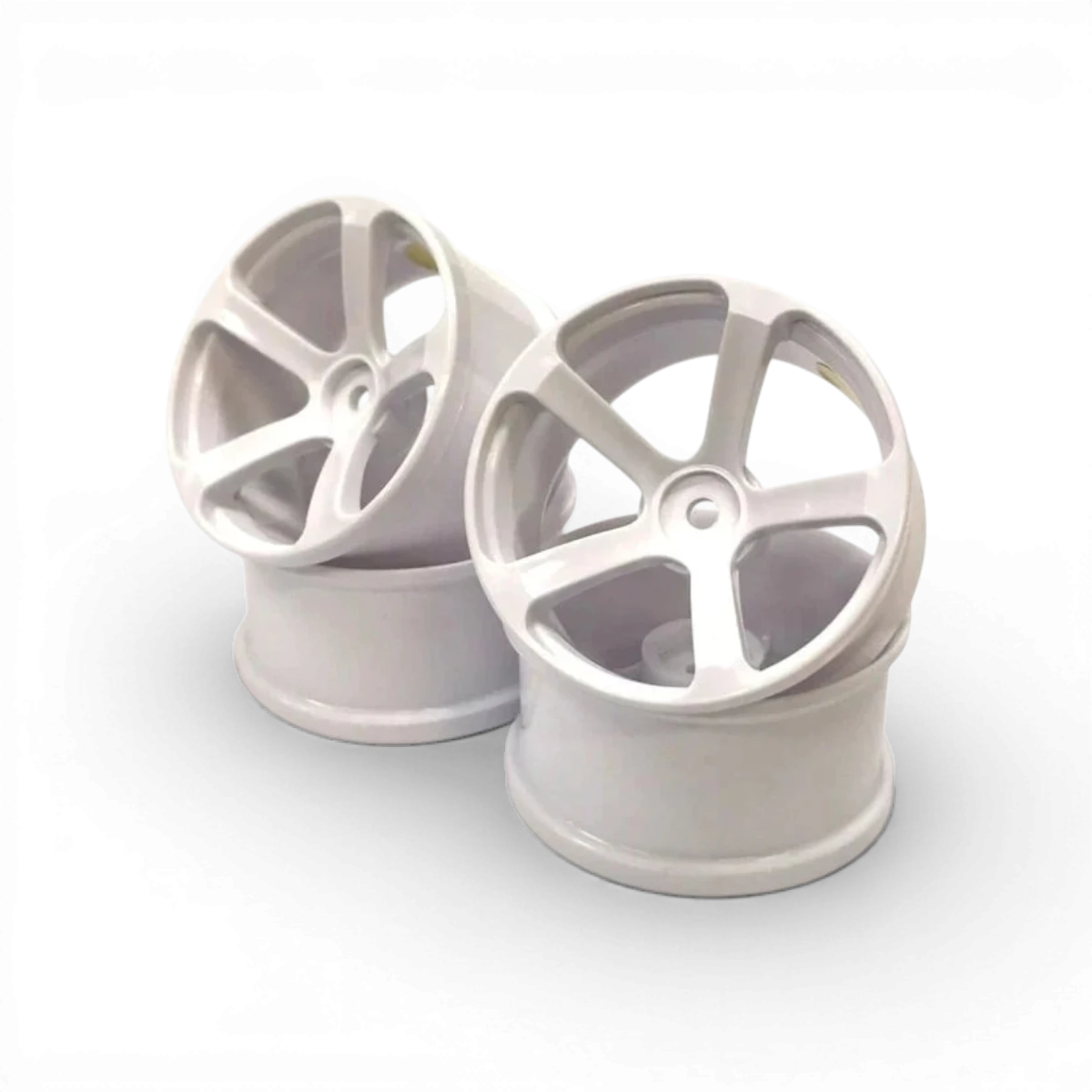 Jantes DRS-5 blanches avec offset +8 de la marque Topline, roues super haute traction, vue en gros plan sur le motif.