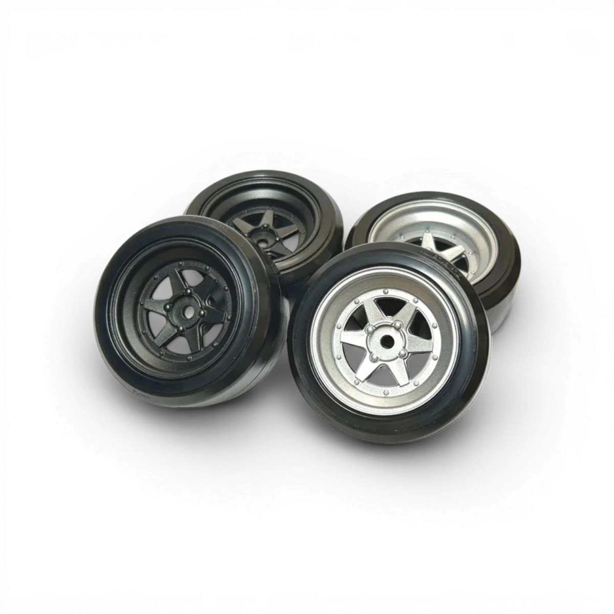 Roues Drift Longchamp FIFTEEN Series de 15 pouces, métal gris foncé, avec décalage +6, pour voitures RC de la marque RC Art.